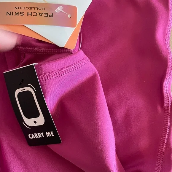 Hot pink yoga pants with a purple hue - Picture 3 of 5